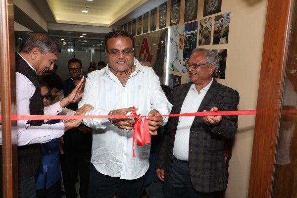 Renovated Auditorium of IDI inaugurated by Shri Mukeshbhai Patel, Chairman, Green Lab Diamond